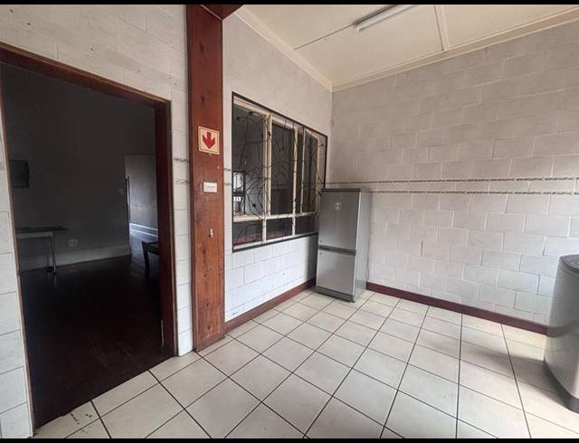 5 BEDROOM HOUSE FOR SALE IN BRIXTON